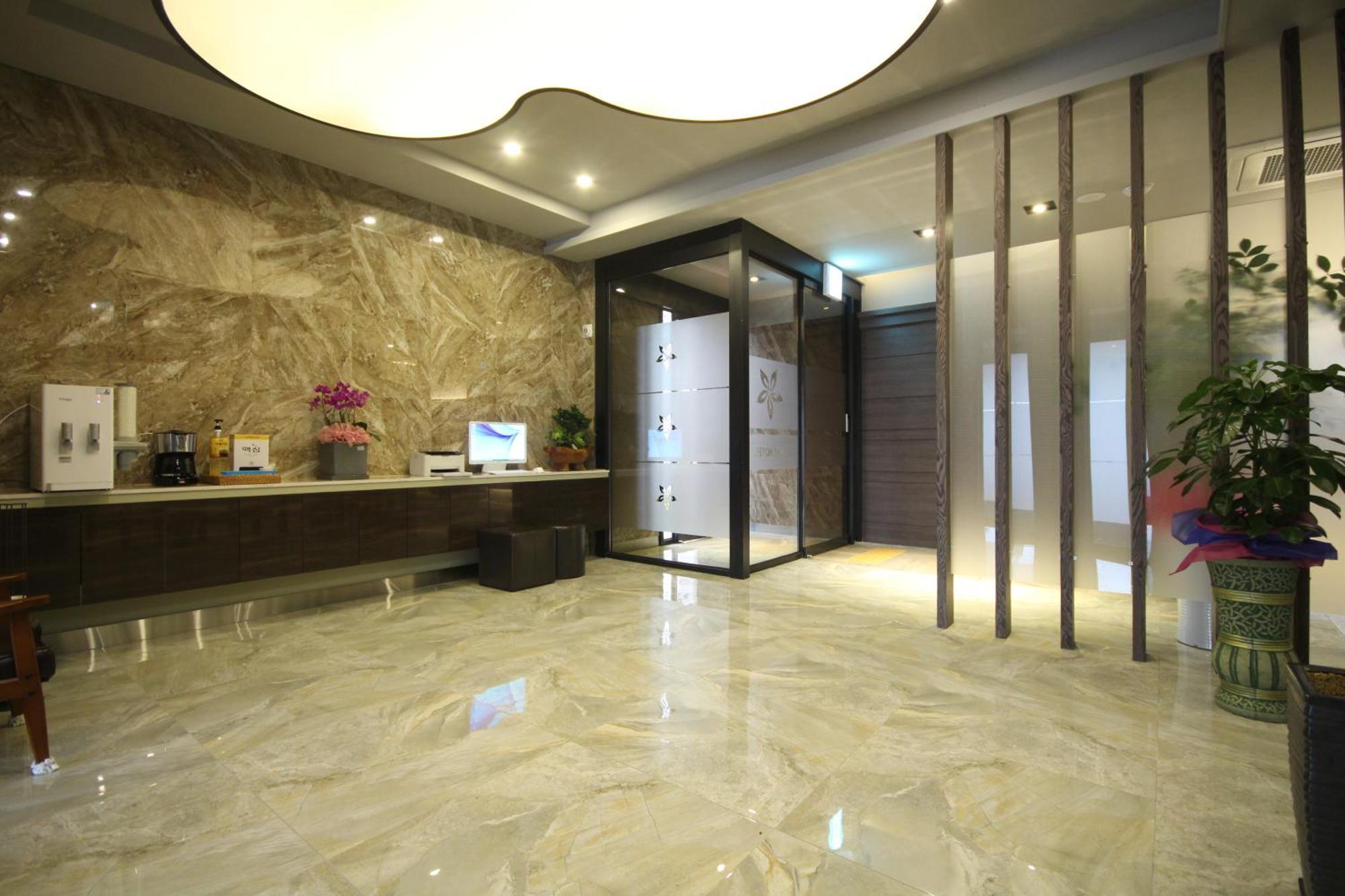 Jinju Kai Hotel Esterno foto