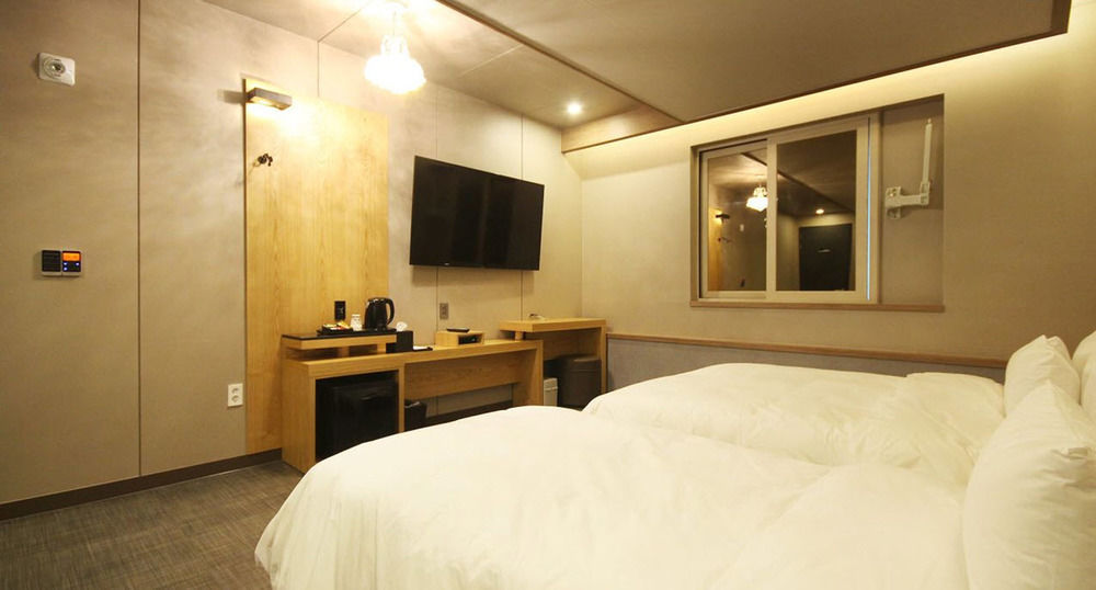 Jinju Kai Hotel Esterno foto
