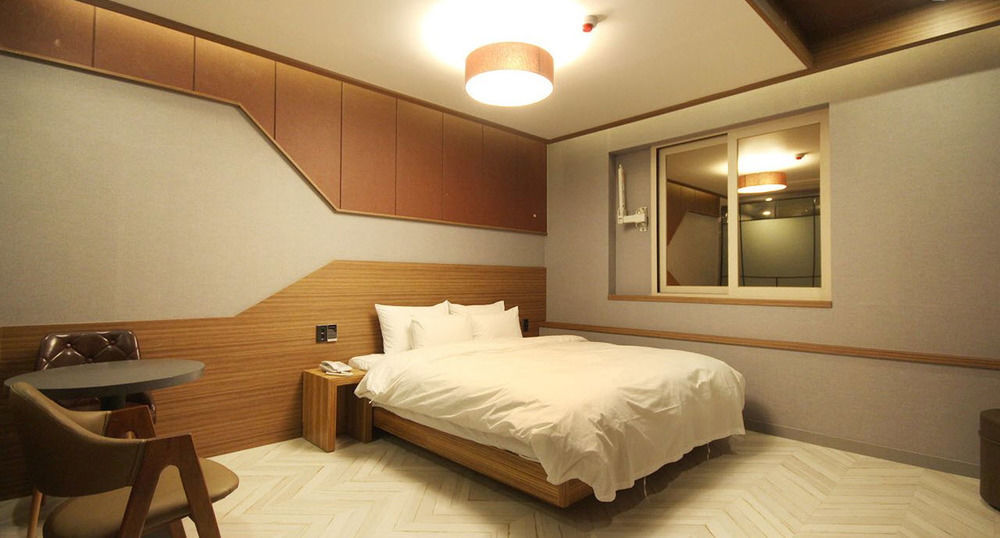 Jinju Kai Hotel Esterno foto